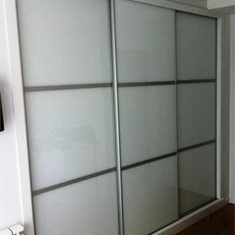 Cristal y acero